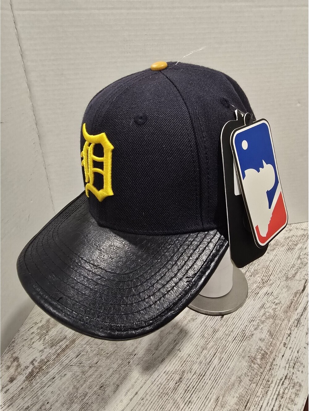 Detroit Tigers Pro Standard Blue Hat Leather Brim & Strapback Adjustable MLB